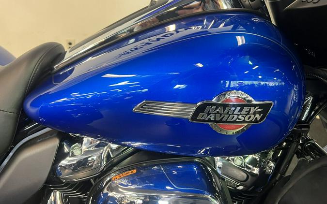 2024 Harley-Davidson Tri Glide Ultra Blue Burst FLHTCUTG