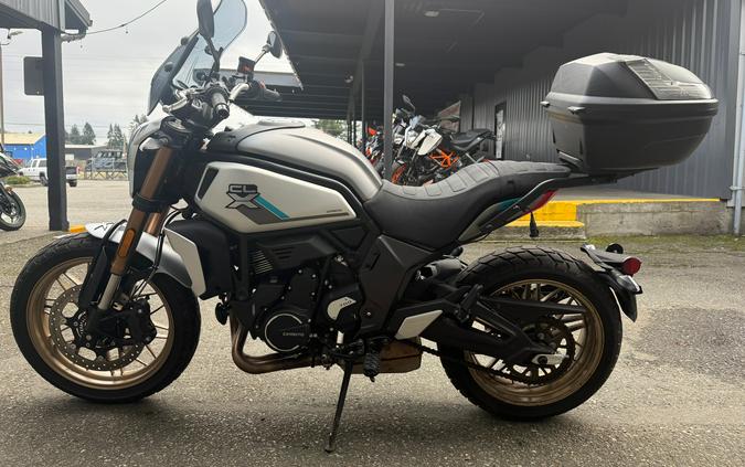 2022 CFMOTO 700CL-X