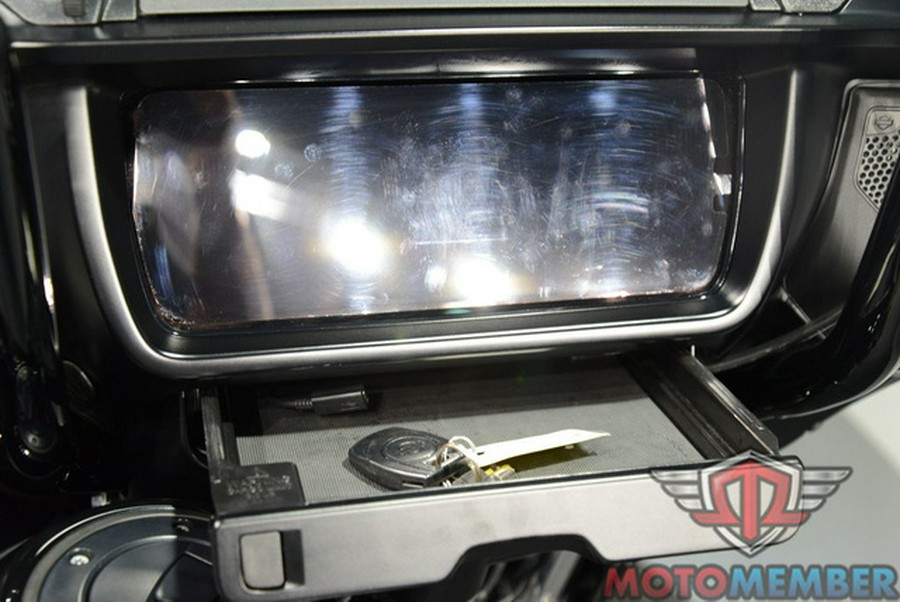 2024 Harley-Davidson FLHX - Street Glide