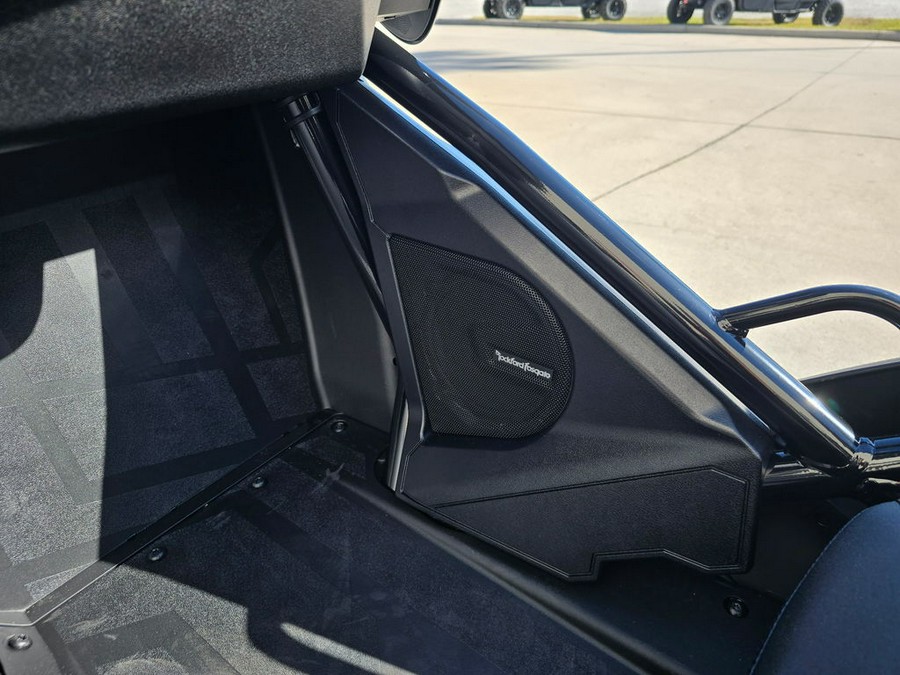 2026 Polaris Slingshot® S Manual