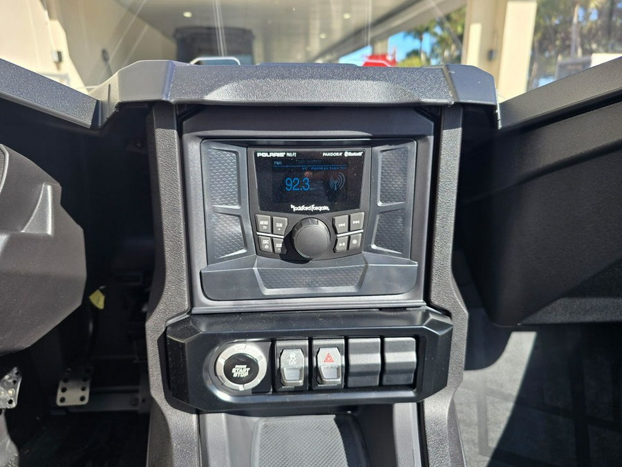 2026 Polaris Slingshot® S Manual