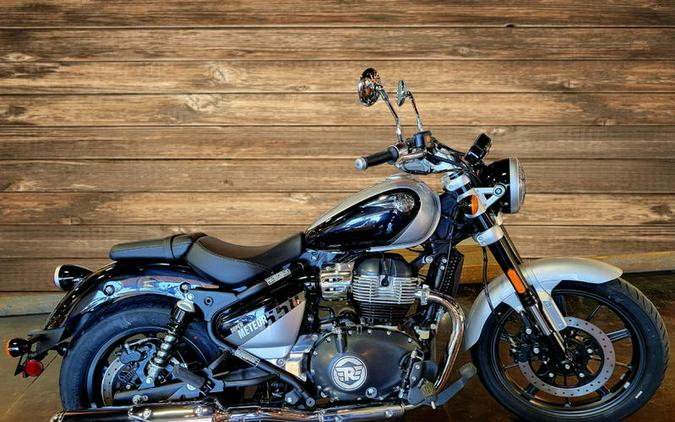 2024 Royal Enfield Super Meteor 650 Review [17 Fast Facts]