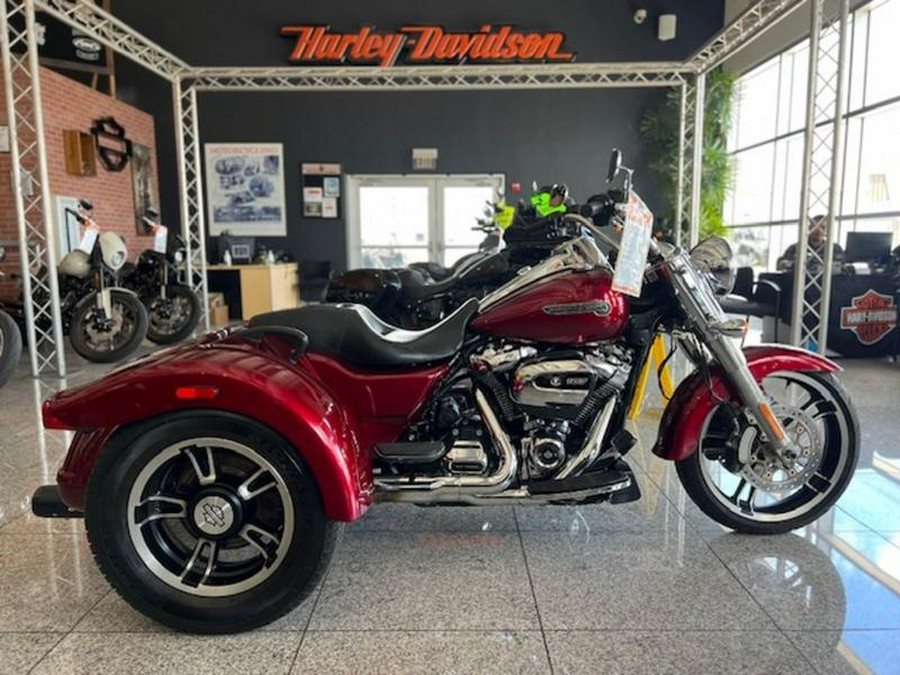 2017 Harley-Davidson® FLRT - Freewheeler®