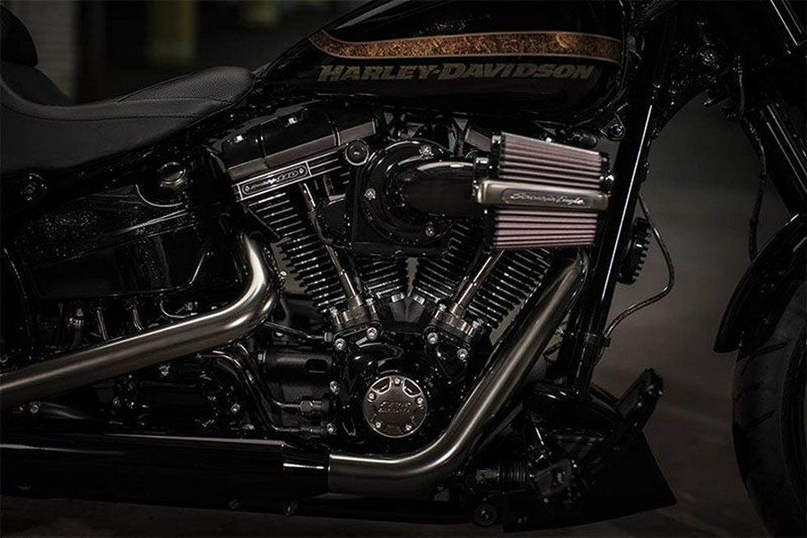 2017 Harley-Davidson CVO™ Pro Street Breakout®