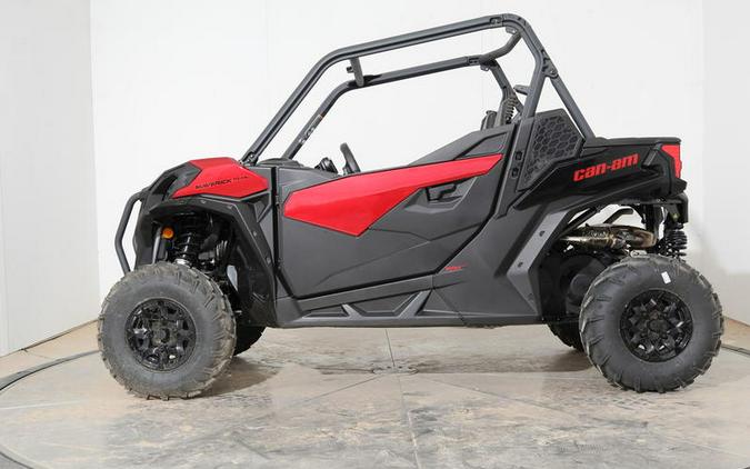 2024 Can-Am® Maverick Trail DPS 1000