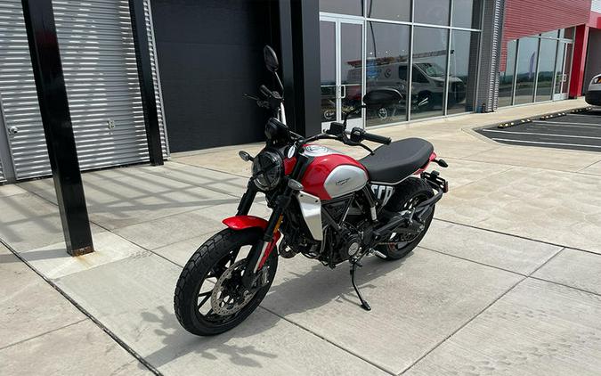 2024 Ducati Scrambler Icon (2G) Red