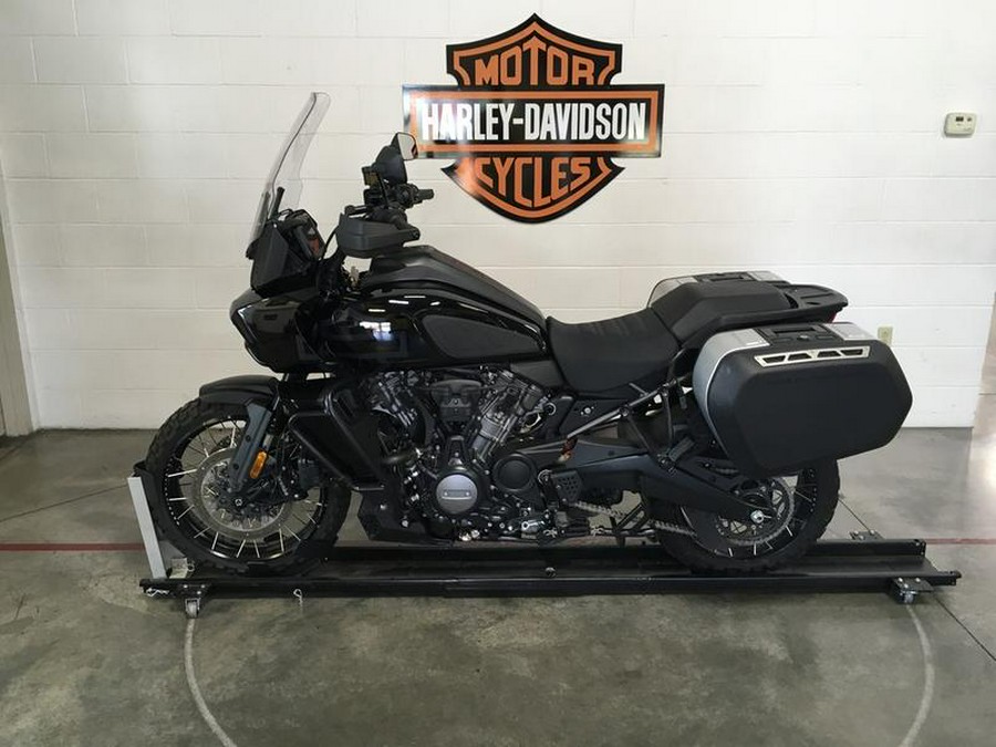 2023 Harley-Davidson® RA1250S - Pan America™ 1250 Special