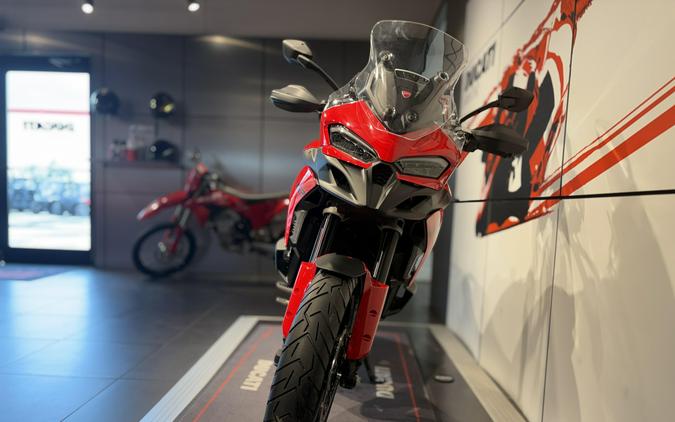 2026 Ducati MULTISTRADA V2