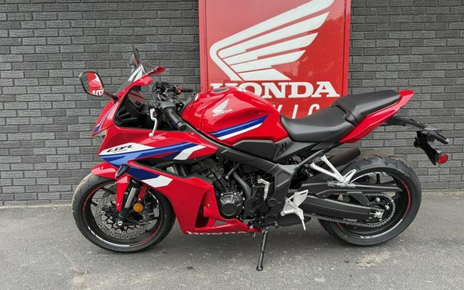 2026 Honda CBR650R E-Clutch