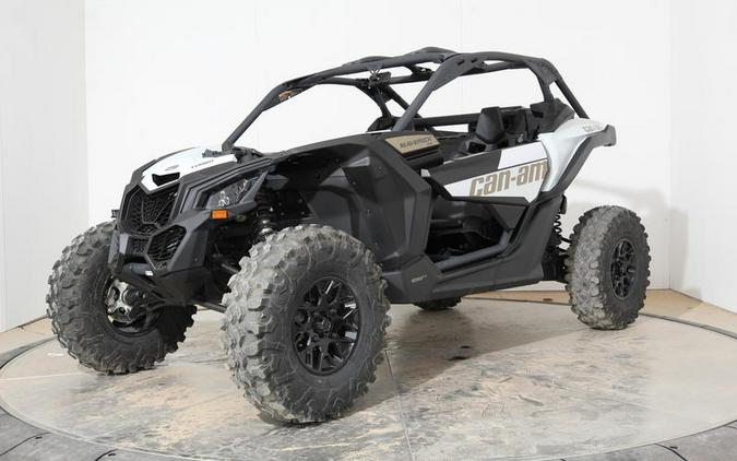 2024 Can-Am® Maverick X3 DS Turbo Catalyst Gray