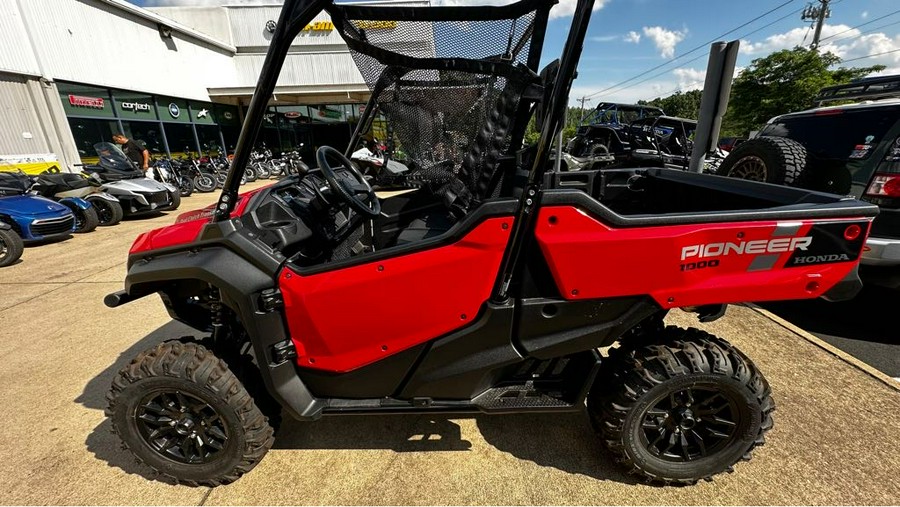 2023 Honda Pioneer 1000 Deluxe