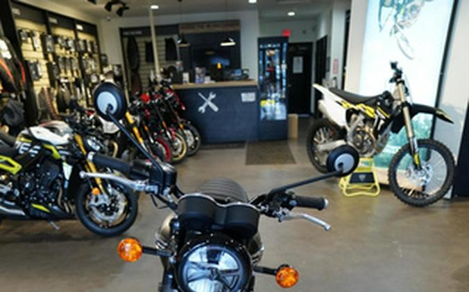 2026 Triumph Bonneville T120 Black