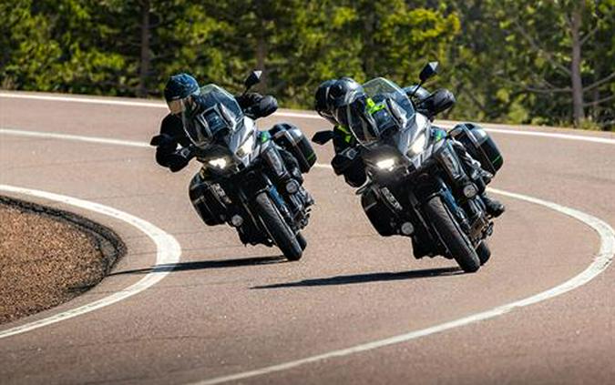 2025 Kawasaki Versys® 1100 SE LT ABS