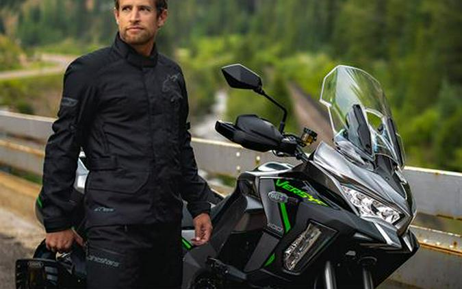 2025 Kawasaki Versys® 1100 SE LT ABS