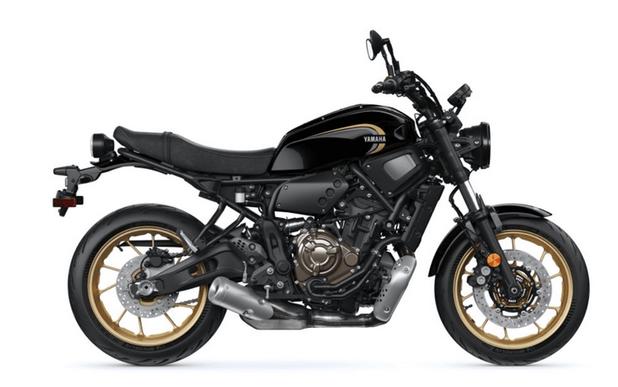 New 2025 Yamaha XSR700