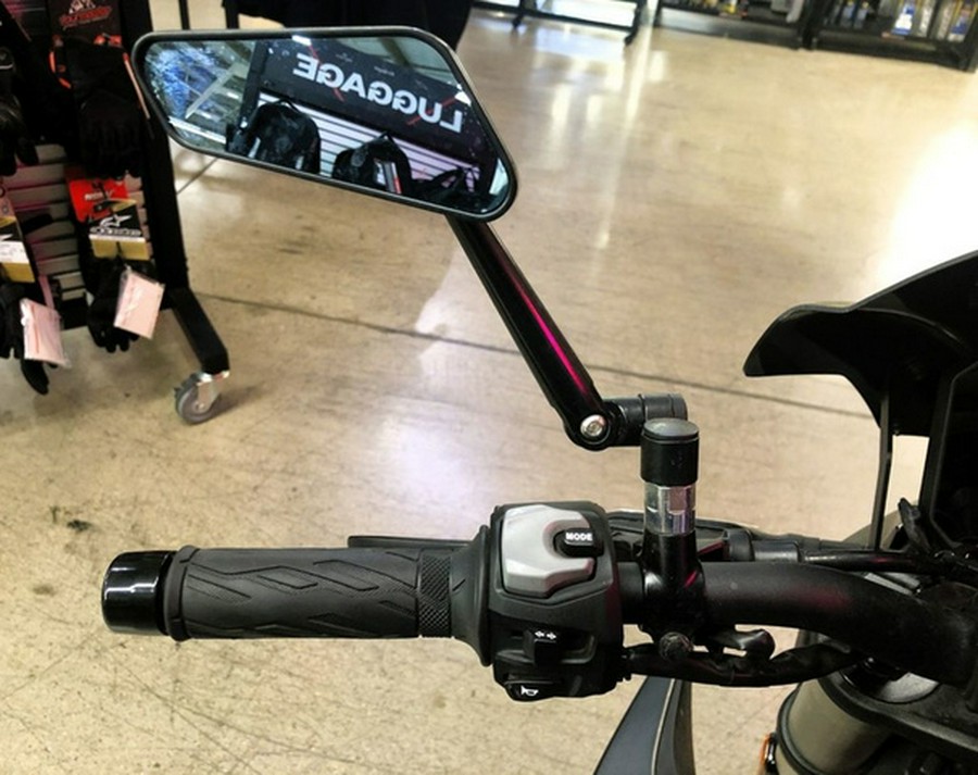 2024 Suzuki GSX 8S