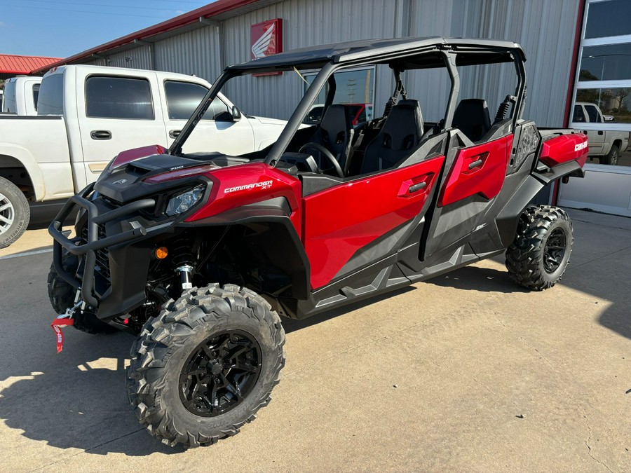 2025 Can-Am™ Commander MAX XT 700