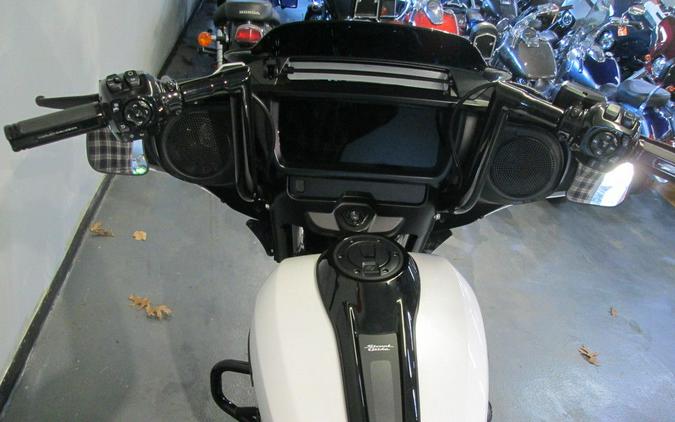 2024 Harley-Davidson® FLHX - Street Glide®