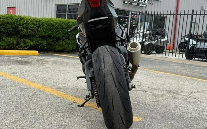 2025 Suzuki GSX-R1000RAM5 ABS