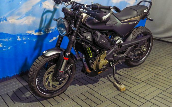 2022 Husqvarna Svartpilen 401