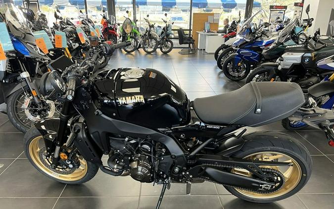 2025 Yamaha XSR900