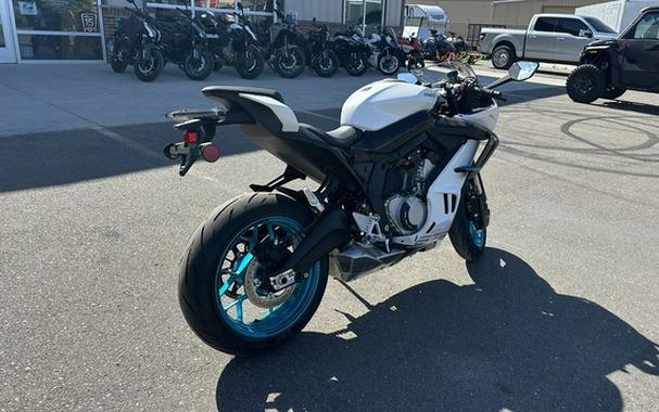 2026 CFMOTO 675SS 675