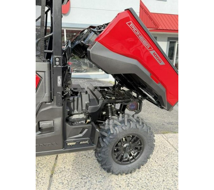 2026 Honda® Pioneer 1000 Deluxe
