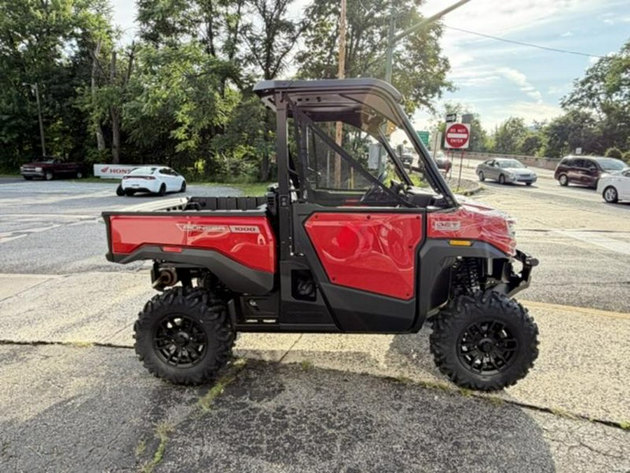 2026 Honda® Pioneer 1000 Deluxe