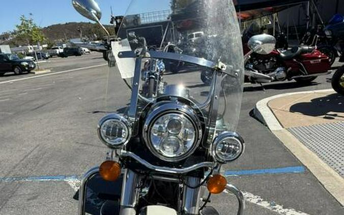 2014 Harley-Davidson® Road King® Mystique Green Metallic