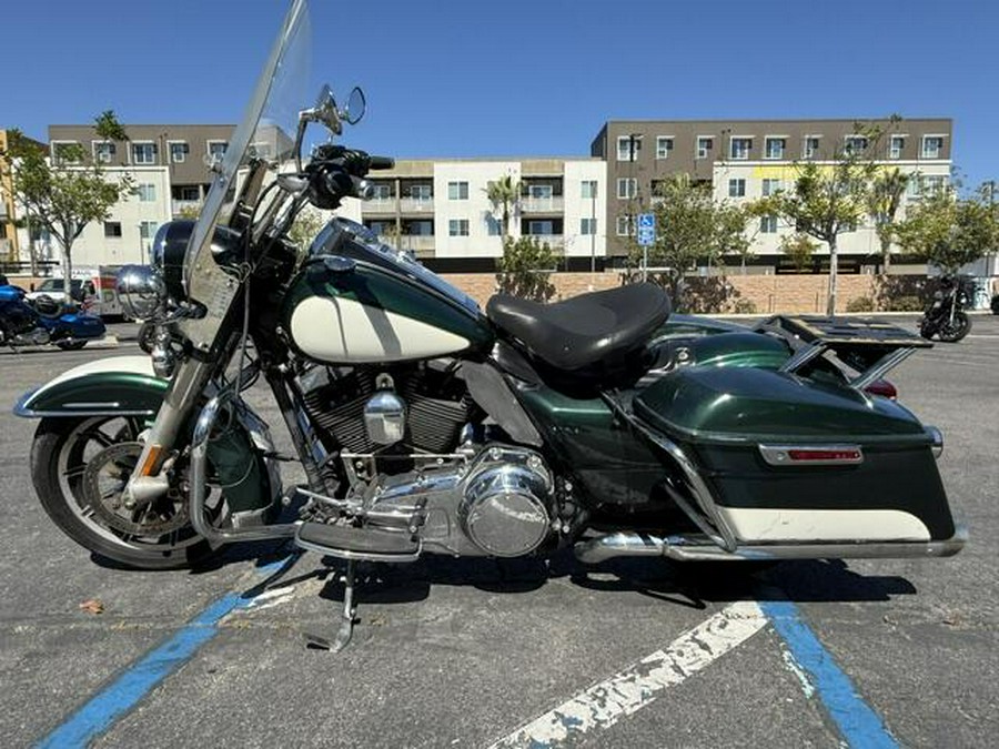 2014 Harley-Davidson® Road King® Mystique Green Metallic
