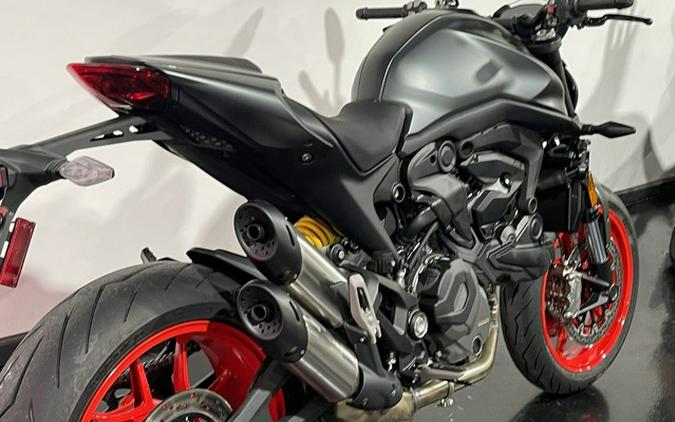 2024 Ducati Monster Plus