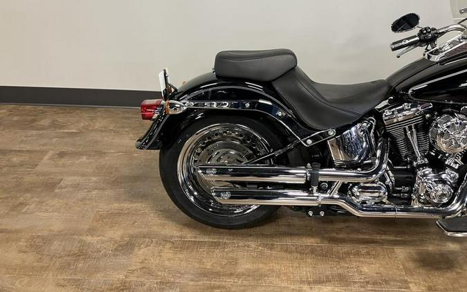 2014 Harley-Davidson® FLSTF - Softail® Fat Boy®