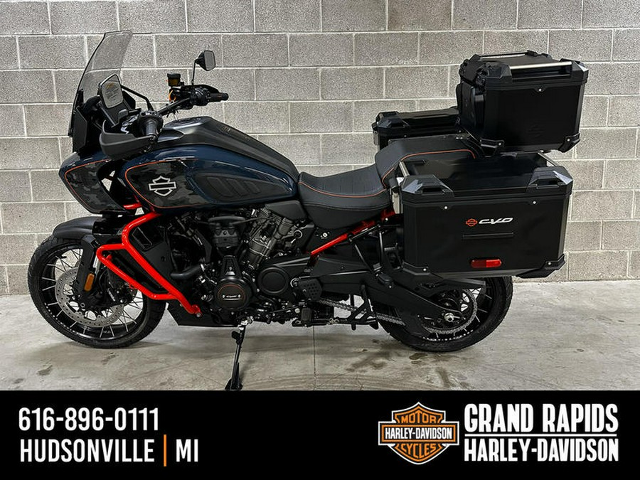 2025 Harley-Davidson® RA1250SE