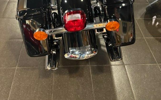 2025 HD Flhp / Police Road King Vivid Black