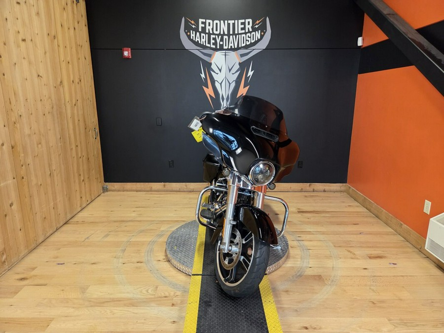 FLHX 2017 Street Glide®