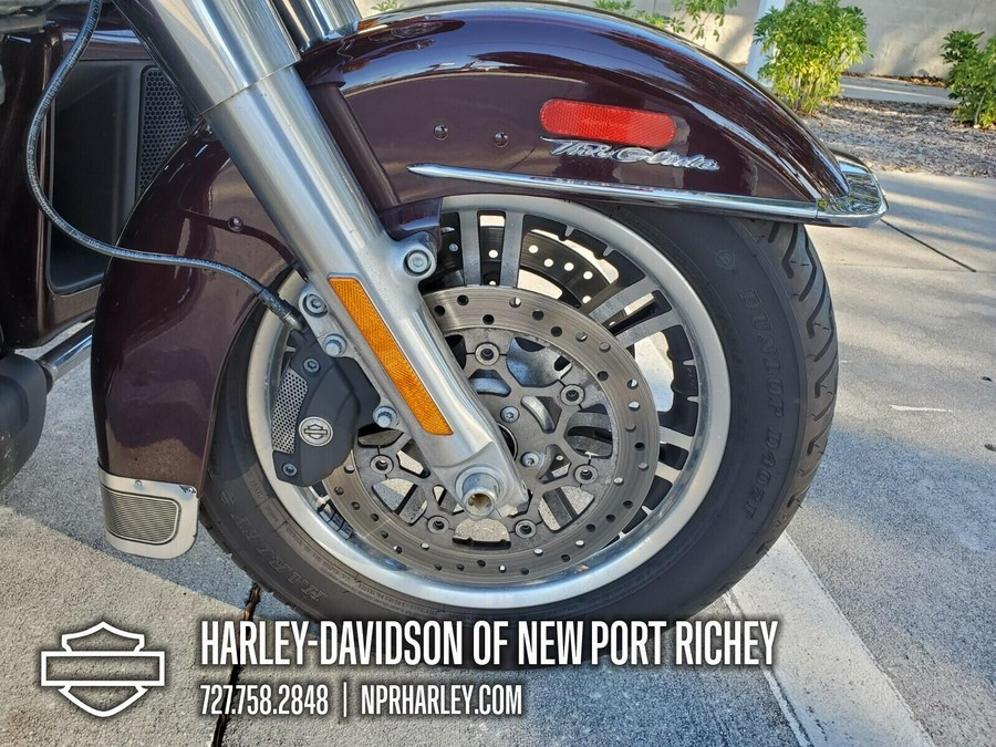 2022 Harley-Davidson® Tri Glide® Ultra Midnight Crimson/Vivid Black