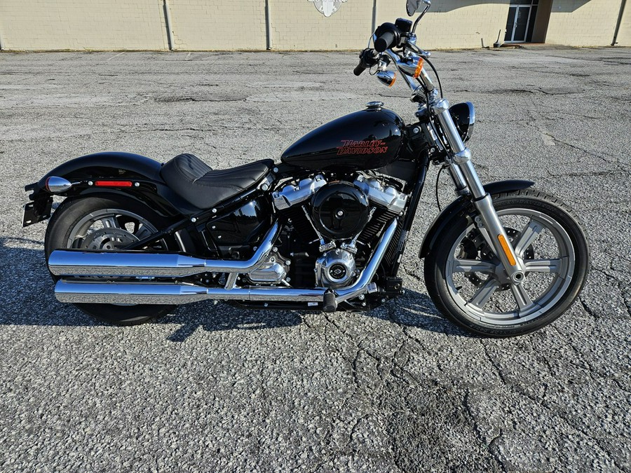 2023 Harley-Davidson® SOFTAIL STANDARD