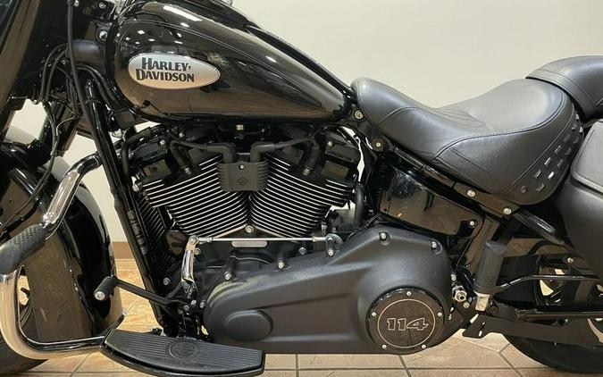 2022 Harley-Davidson® FLHCS - Heritage Classic 114