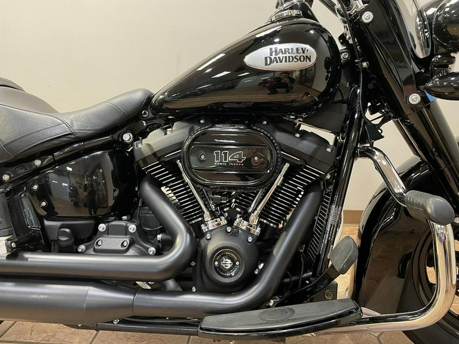 2022 Harley-Davidson® FLHCS - Heritage Classic 114