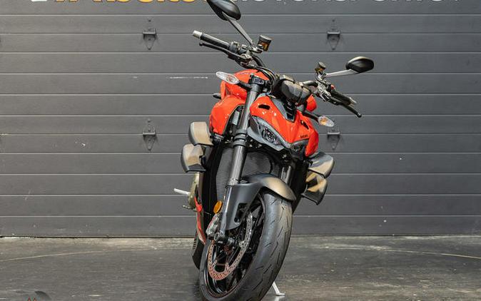 2024 Ducati Streetfighter V4 Red