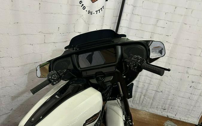 2024 Harley-Davidson Street Glide® FLHX White Onyx Pearl