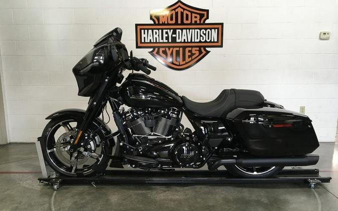 2024 Harley-Davidson® FLHX - Street Glide®