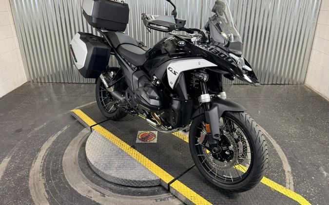 2025 BMW R 1300 GS + Vario Luggage