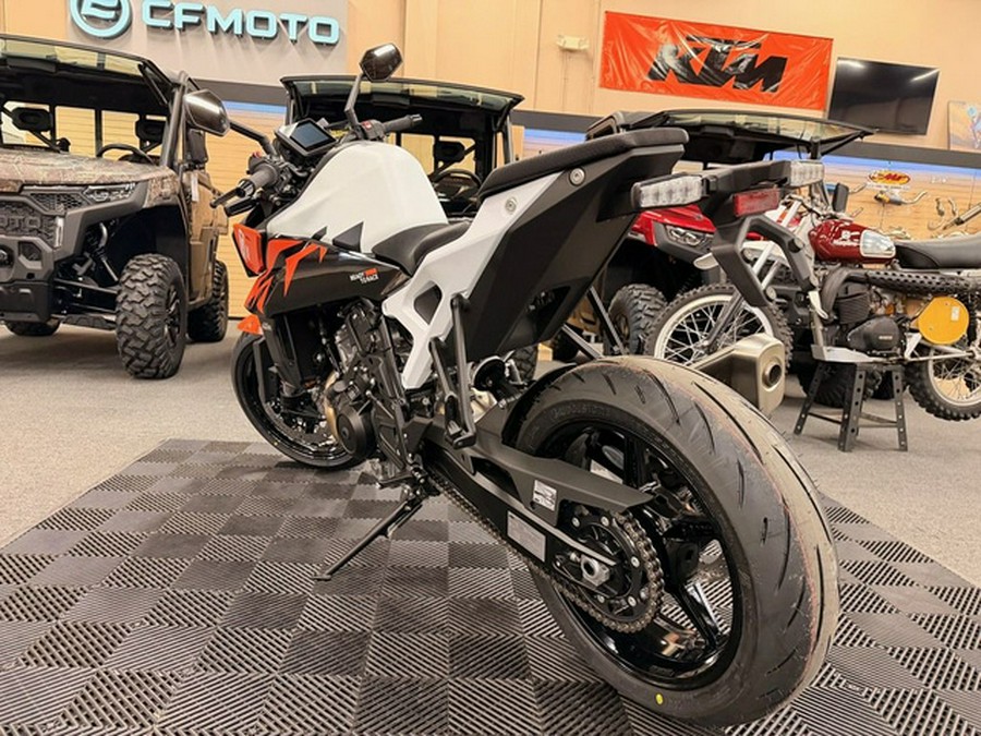 2027 KTM 990 Duke