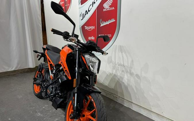 2022 KTM 200 Duke