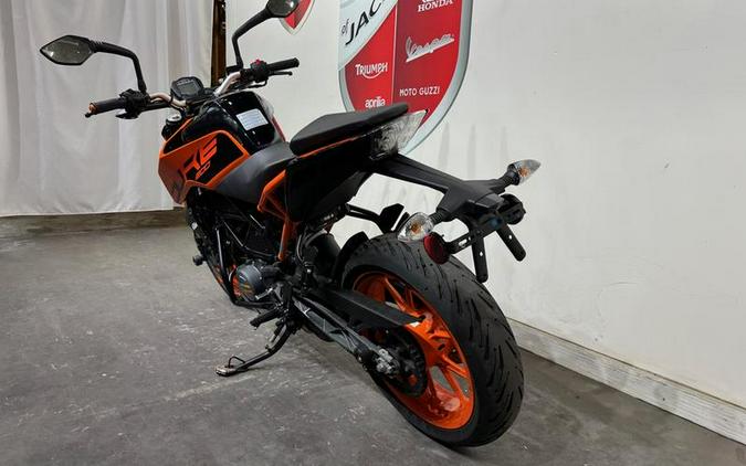 2022 KTM 200 Duke