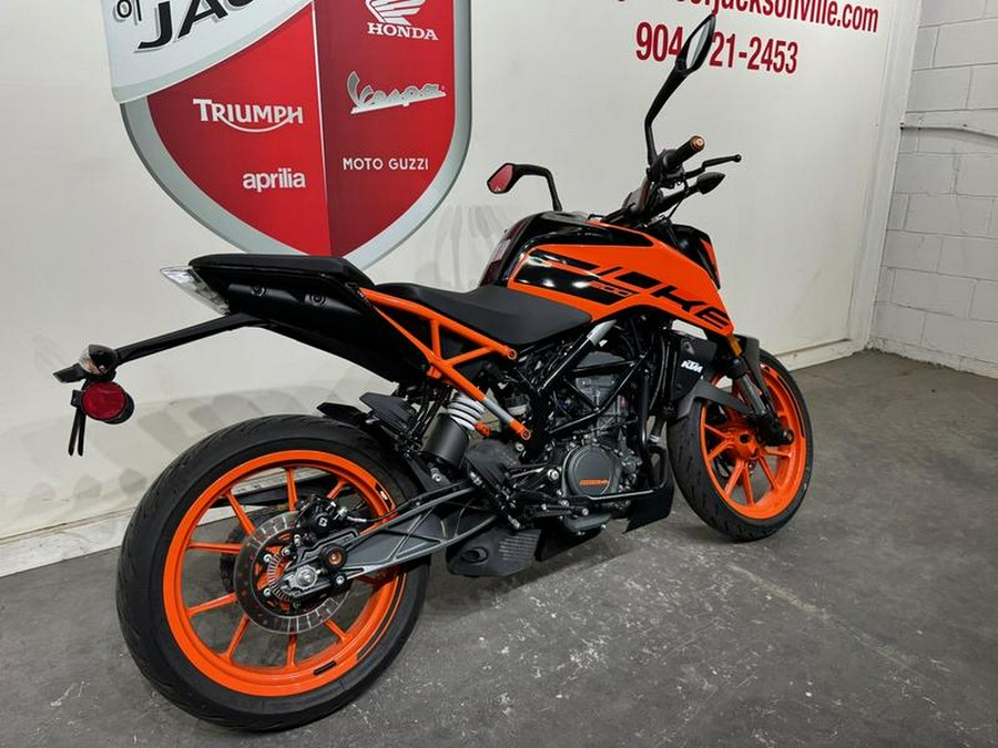 2022 KTM 200 Duke