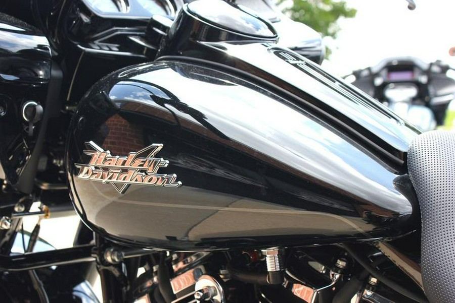 2024 Harley-Davidson® FLTRT - Road Glide® 3