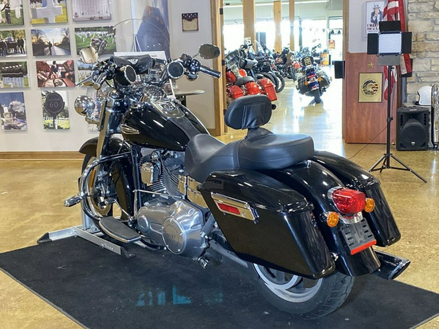 2012 Harley-Davidson Dyna Glide FLD - Dyna Switchback