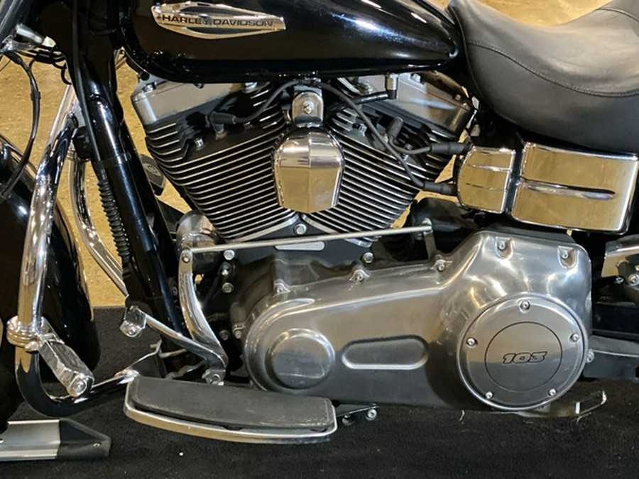 2012 Harley-Davidson Dyna Glide FLD - Dyna Switchback